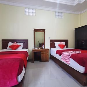 Kamar kembar standard keluarga